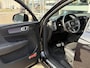 Volvo XC40 Recharge P8 AWD R-Design / Automaat / NL-Auto / Dealer-Onderhouden / Open-Panodak / Pilot-Assist / Warmtepomp / Standkachel / Stuur- en Stoelverwarming / Elektr.-Wegklapbare Trekhaak / LED / Keyless / Dodehoek-Detectie / Elektr.-Achterklep / Apple-Carplay & Android-Auto / DAB Radio-Bluetooth / Navi / PDC V+A / 19'' LMV / ENZ.