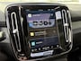Volvo XC40 Recharge P8 AWD R-Design / Automaat / NL-Auto / Dealer-Onderhouden / Open-Panodak / Pilot-Assist / Warmtepomp / Standkachel / Stuur- en Stoelverwarming / Elektr.-Wegklapbare Trekhaak / LED / Keyless / Dodehoek-Detectie / Elektr.-Achterklep / Apple-Carplay & Android-Auto / DAB Radio-Bluetooth / Navi / PDC V+A / 19'' LMV / ENZ.