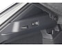 Volkswagen T-Roc 1.5 eTsi 150pk DSG R-Line First Edition Trekhaak Camera Keyless Stoelverwarming Virtual Cockpit Carplay