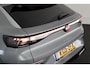 Volkswagen T-Roc 1.5 eTsi 150pk DSG R-Line First Edition Trekhaak Camera Keyless Stoelverwarming Virtual Cockpit Carplay
