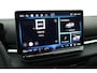 Volkswagen T-Roc 1.5 eTsi 150pk DSG R-Line First Edition Trekhaak Camera Keyless Stoelverwarming Virtual Cockpit Carplay