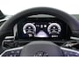 Volkswagen T-Roc 1.5 eTsi 150pk DSG R-Line First Edition Trekhaak Camera Keyless Stoelverwarming Virtual Cockpit Navigatie