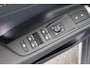 Volkswagen T-Roc 1.5 eTsi 150pk DSG R-Line First Edition Trekhaak Camera Keyless Stoelverwarming Virtual Cockpit Carplay