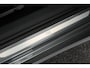 Volkswagen T-Roc 1.5 eTsi 150pk DSG R-Line First Edition Trekhaak Camera Keyless Stoelverwarming Virtual Cockpit Carplay