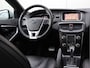 Volvo V40 1.5 T3 Polar+ R-design | Panoramadak | Leder | Trekhaak | H/K | NAP