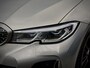 BMW 3-Serie Touring M340i AUT8 XDRIVE M-PERFORMANCE HIGH-EXE 374PK PANODAK DESIGNO-LEDER DIGI-DASH APPLE-CARPLAY LED LMV PDC