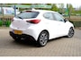 Mazda 2 1.5 Skyactiv-G Dynamic+ 5-drs *63.755km!* Navi|Airco|LMV