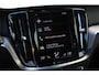 Volvo V60 T6 AWD R-Design | Elektrisch verstelbare bestuurdersstoel met geheugen | Adaptive Cruise Control & Pilot Assist | Premium Audio by Bowers & Wilkins | Head-up display | Rondomzicht camera | Voorstoelen en stuurwiel verwarmd | Achterbank verwarmd | Koplampen adaptief | Trekhaak semi elektrisch | Keyless entry & drive | Dodehoekdetectie met correctie | Apple Carplay & Android Auto | Extra getint glas | Standkachel |