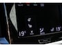 Volvo V60 T6 AWD R-Design | Elektrisch verstelbare bestuurdersstoel met geheugen | Adaptive Cruise Control & Pilot Assist | Premium Audio by Bowers & Wilkins | Head-up display | Rondomzicht camera | Voorstoelen en stuurwiel verwarmd | Achterbank verwarmd | Koplampen adaptief | Trekhaak semi elektrisch | Keyless entry & drive | Dodehoekdetectie met correctie | Apple Carplay & Android Auto | Extra getint glas | Standkachel |
