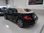 Volkswagen Beetle Cabriolet 1.4 TSI Exclusive Leer 19 inch Sportvelgen Xenon Fender Navigatie Camera Stoelverwarming PDC App connect Extra meters Onderhoud aanwezig Diamond Stitch Bentley Leder