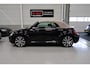 Volkswagen Beetle Cabriolet 1.4 TSI Exclusive Leer 19 inch Sportvelgen Xenon Fender Navigatie Camera Stoelverwarming PDC App connect Extra meters Onderhoud aanwezig Diamond Stitch Bentley Leder