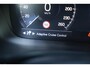 Volvo V60 T6 Recharge AWD R-Design | Panoramadak | Trekhaak | Stoelverwarming | BLIS | Pilot Assist | Harman / Kardon | Glossy Black