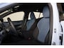 Volvo EX30 Single Motor Core 51 kWh - Adaptive Cruise Control - BLIS (Blind Spot Information System) - Verwarmbare voorstoelen & stuurwiel - Apple® CarPlay - Android Auto - Parkeersensoren & camera achter - Google infotainment met Google Maps navigatie - Electronic Climate Control - 18” lichtmetalen velgen