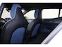 Volvo EX30 Single Motor Core 51 kWh - Adaptive Cruise Control - BLIS (Blind Spot Information System) - Verwarmbare voorstoelen & stuurwiel - Apple® CarPlay - Android Auto - Parkeersensoren & camera achter - Google infotainment met Google Maps navigatie - Electronic Climate Control - 18” lichtmetalen velgen