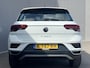 Volkswagen T-Roc 1.5 TSI Sport / Keyless Entry & Start  / Achteruitrijcamera / Apple Carplay & Android Auto  / DAB Radio  / Elektrische achterklep  / Lichtmetalen velgen 17”  /