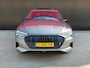 Audi E-tron 55 quattro advanced Pro Line Plus 95 kWh | Panoramadak | B&O | Trekhaak | Leer | Dealer onderhouden | Achteruitrijcamera | Audio installatie premium | Camera voor