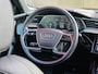 Audi E-tron 55 quattro advanced Pro Line Plus 95 kWh | Panoramadak | B&O | Trekhaak | Leer | Dealer onderhouden | Achteruitrijcamera | Audio installatie premium | Camera voor