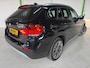 BMW X1 XDRIVE28I EXECUTIVE / 6-cilinder / Camera / Afneembare trekhaak / 18 inch / Automaat / Boekjes en documenten aanwezig.