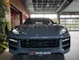 Porsche Cayenne Coupé 3.0 E-Hybrid Sportchrono | Sportuitlaat | 360 Camera | SportDesign pakket | Bose | Keyless | SoftClose | 22inch |