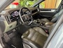 Porsche Cayenne Coupé 3.0 E-Hybrid Sportchrono | Sportuitlaat | 360 Camera | SportDesign pakket | Bose | Keyless | SoftClose | 22inch |