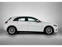 Mercedes-Benz A-klasse 160 Business Solution Trekhaak | Ledkoplampen | Parkeerpakket met achteruitrijcamera | Stoelverwarming. Inclusief 24 maanden MB Certified garantie voor Europa.
