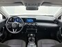 Mercedes-Benz A-klasse 160 Business Solution Trekhaak | Ledkoplampen | Parkeerpakket met achteruitrijcamera | Stoelverwarming. Inclusief 24 maanden MB Certified garantie voor Europa.