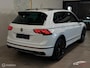 Volkswagen Tiguan 1.5 TSI 3x R-Line Panorama/Black Style/Trekhaak