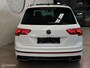 Volkswagen Tiguan 1.5 TSI 3x R-Line Panorama/Black Style/Trekhaak