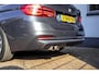 BMW 3-Serie Touring 320i Luxury Line|Pano|HUD|B48|Memory|Keyless|Trekhaak|BTW