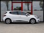 Renault Clio 90PK TCe Intens | Trekhaak | Origineel NL | 2e Eigenaar | LED Koplampen | Climate Control | Cruise Control | Parkeersensoren | Facelift | Keyless Entry & GO | Lichtmetalen Velgen 16'' | NAP Nationale Auto Pas |