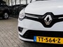 Renault Clio 90PK TCe Intens | Trekhaak | Origineel NL | 2e Eigenaar | LED Koplampen | Climate Control | Cruise Control | Parkeersensoren | Facelift | Keyless Entry & GO | Lichtmetalen Velgen 16'' | NAP Nationale Auto Pas |
