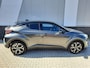 Toyota C-HR / C-HR+ 1.8 Hybrid Bi-Tone met Premium Pack Navi ECC Dode hoek detectie Stoelverw PDC v+a