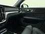 Volvo V60 T8 455pk AWD Ultra Dark / HUD / Sportleder / Gelaagde ruiten / Schuif/- kanteldak / ACC / Memory / H&K audio /
