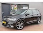 Volkswagen Tiguan 1.4 TSI 92kw 125pk R-Line Connected Series, Trekhaak afneembaar , Lane assist, Cruise control , Carplay , Navi, PDC, Achteruitrijcamera , LMV. Parkeerassistent . etc