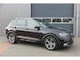 Volkswagen Tiguan 1.4 TSI 92kw 125pk R-Line Connected Series, Trekhaak afneembaar , Lane assist, Cruise control , Carplay , Navi, PDC, Achteruitrijcamera , LMV. Parkeerassistent . etc