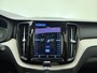 Volvo XC60 T8 390pk AWD Inscription / Harman Kardon audio / Panorama dak / Trekhaak / BLIS / Keyless entry / Elektrisch verstelbare stoelen /