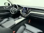 Volvo XC60 T8 390pk AWD Inscription / Harman Kardon audio / Panorama dak / Trekhaak / BLIS / Keyless entry / Elektrisch verstelbare stoelen /