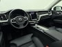 Volvo XC60 T8 390pk AWD Inscription / Harman Kardon audio / Panorama dak / Trekhaak / BLIS / Keyless entry / Elektrisch verstelbare stoelen /