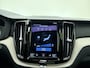 Volvo XC60 T8 390pk AWD Inscription / Harman Kardon audio / Panorama dak / Trekhaak / BLIS / Keyless entry / Elektrisch verstelbare stoelen /