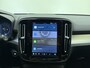Volvo XC40 B3 177pk Plus Dark / Elektrische verstelbare stoelen / 360 graden camera / Harman kardon audio / Keyles enrty / All-season banden / 19''velgen /