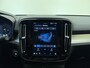 Volvo XC40 B3 177pk Plus Dark / Elektrische verstelbare stoelen / 360 graden camera / Harman kardon audio / Keyles enrty / All-season banden / 19''velgen /