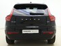 Volvo XC40 B3 177pk Plus Dark / Elektrische verstelbare stoelen / 360 graden camera / Harman kardon audio / Keyles enrty / All-season banden / 19''velgen /