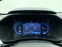 Volvo XC40 B3 177pk Plus Dark / Elektrische verstelbare stoelen / 360 graden camera / Harman kardon audio / Keyles enrty / All-season banden / 19''velgen /