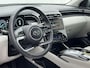 Hyundai Tucson 1.6 T-GDI HEV Premium Sky / Schuif - kanteldak / Afn. trekhaak / Lederen interieur / Navigatie / Verwarmde + gekoelde stoelen + memory / 19 inch LMV.