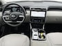 Hyundai Tucson 1.6 T-GDI HEV Premium Sky / Schuif - kanteldak / Afn. trekhaak / Lederen interieur / Navigatie / Verwarmde + gekoelde stoelen + memory / 19 inch LMV.