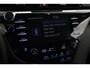 Toyota Camry 2.5 Hybrid Executive | Leder | Head-up display | JBL | Navigatie | Stoelverwarming | Dodehoek detectie | Keyless | Adaptive Cruise | Parkeersensoren voor/achter | Camera | 18 inch
