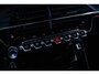 Peugeot e-2008 EV GT 50 kWh | Adapt. Cruise | Leder | Stoelverwarming | Camera | Navi | Carplay | Climate | Keyless | LED | Dodehoekbewaking
