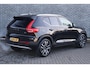 Volvo XC40 2.0 B4 Inscription | Harman Kardon Audio | Achteruitrijcamera | Lederen Bekleding | Trekhaak | Lichtmetalen Velgen 19 inch | Verwarmde Voorruit | Navigatie | BLIS | Keyless Entry