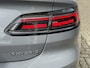 Volkswagen Arteon 1.4 TSI 218pk eHybrid R-Line Business+ | Adaptieve cruise | Camera | Half leder/velours | Navigatie | Apple CarPlay / Android Auto | Virtual cockpit | Full-LED | DAB | Keyless entry&start | Camera | Stoelverwarming voor&achter | Elektrische achterklep | 18 inch velgen | Volledig dealeronderhouden