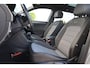 Volkswagen Tiguan 2.0 TSI 4Motion R-Line 7p 7 zits r-line in en exterieur panoramadak 20" LMV Suzuka head up display discover pro navi digital cockpit pro area view rondom zicht camera verwarmbare voorruit stoelverwarming elektrische achterklep keyless entry wegklapbare trekhaak side assist keyless entry VW Dealer onderhouden